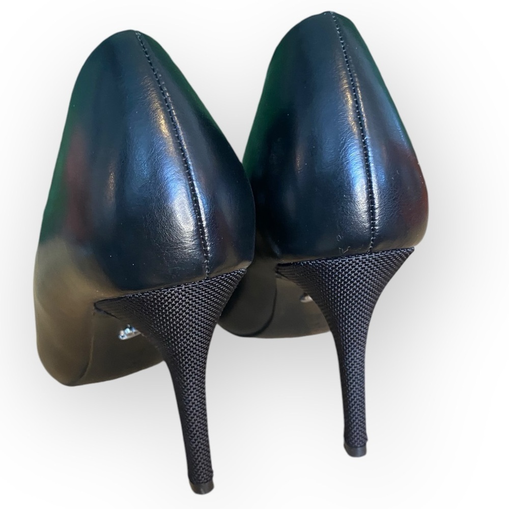 L-130 Antonia‎ Saint Heels - Picture 7 of 10